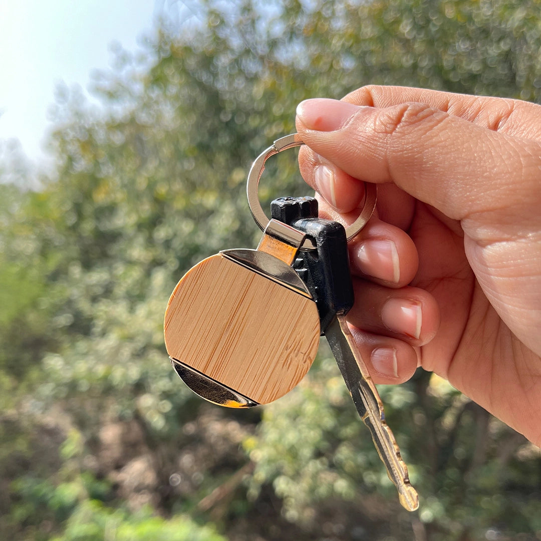 Beige bamboo keychain, a stylish accessory