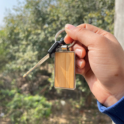 Biodegradable keychain made of bamboo and metal